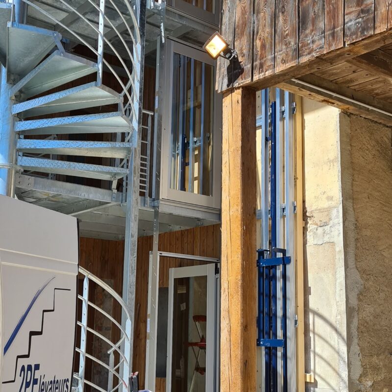 Ascenseur de maison Saint-Louis 33