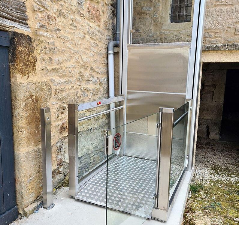 Plateforme &eacute;l&eacute;vatrice pour usage public : quelles obligations l&eacute;gales ? Illzach